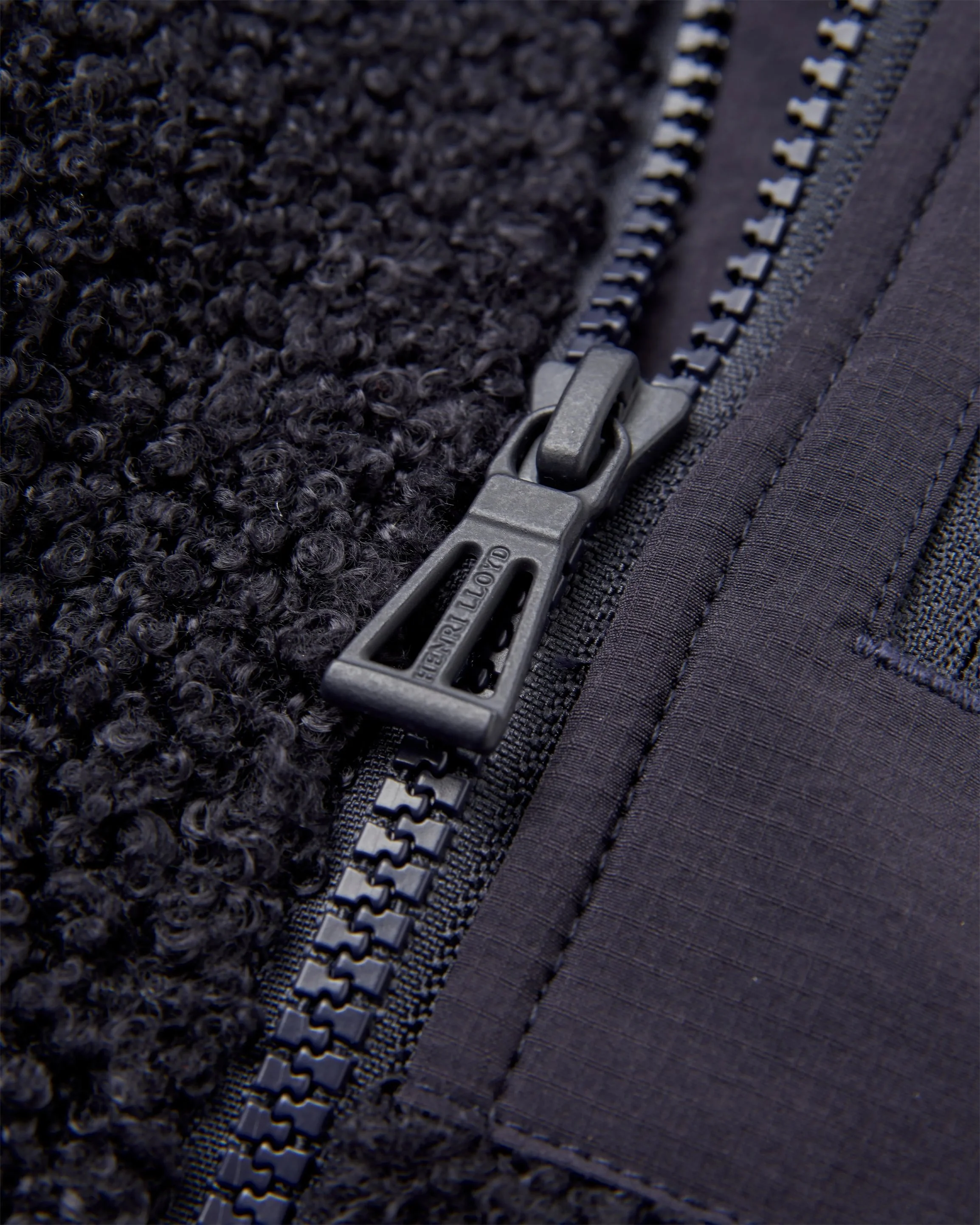 Craster Fleece Gilet - Dark Navy - Image 10