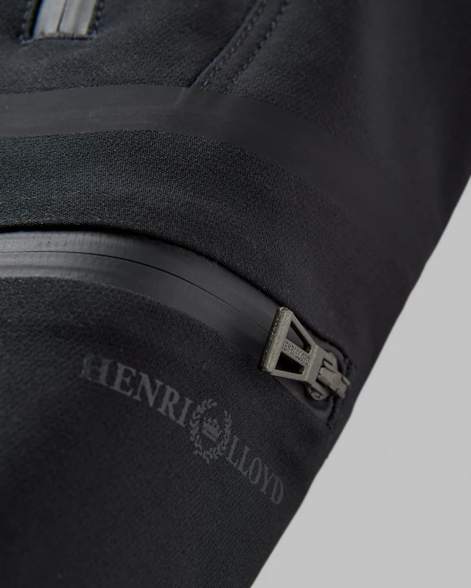 Women's Dynamic Deck Shorts - Black - Image 6