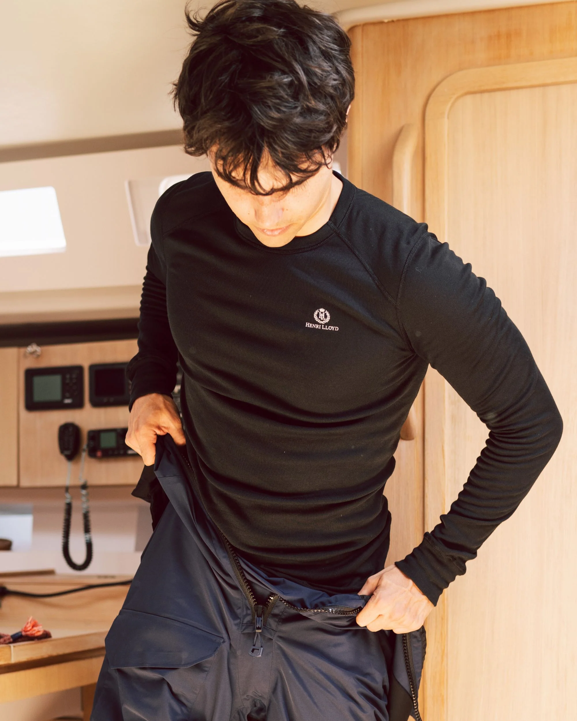 NTS Aktiv Warm LS Top - Black - Image 2