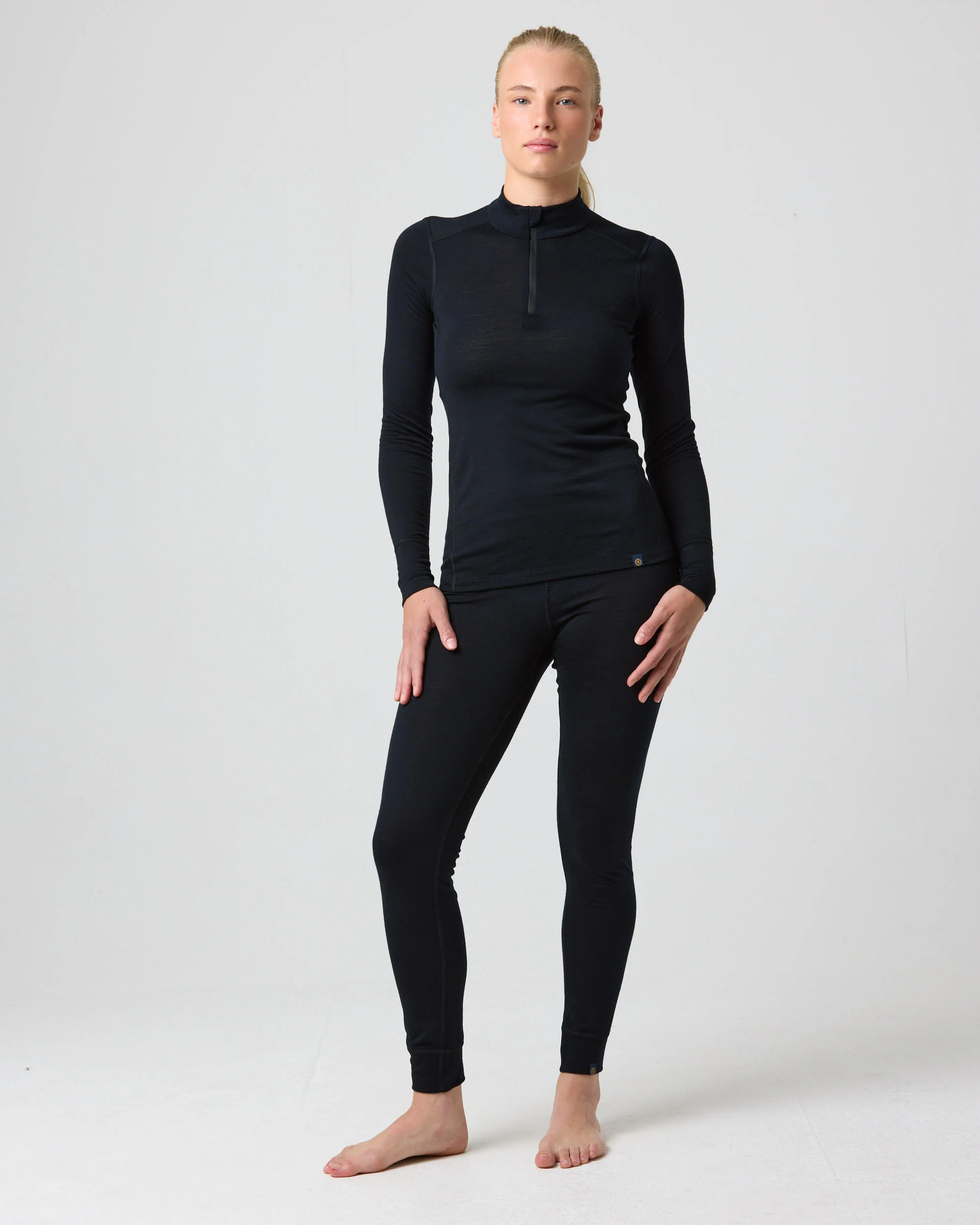Merino 200 Zip Top wmn - Black - Image 3