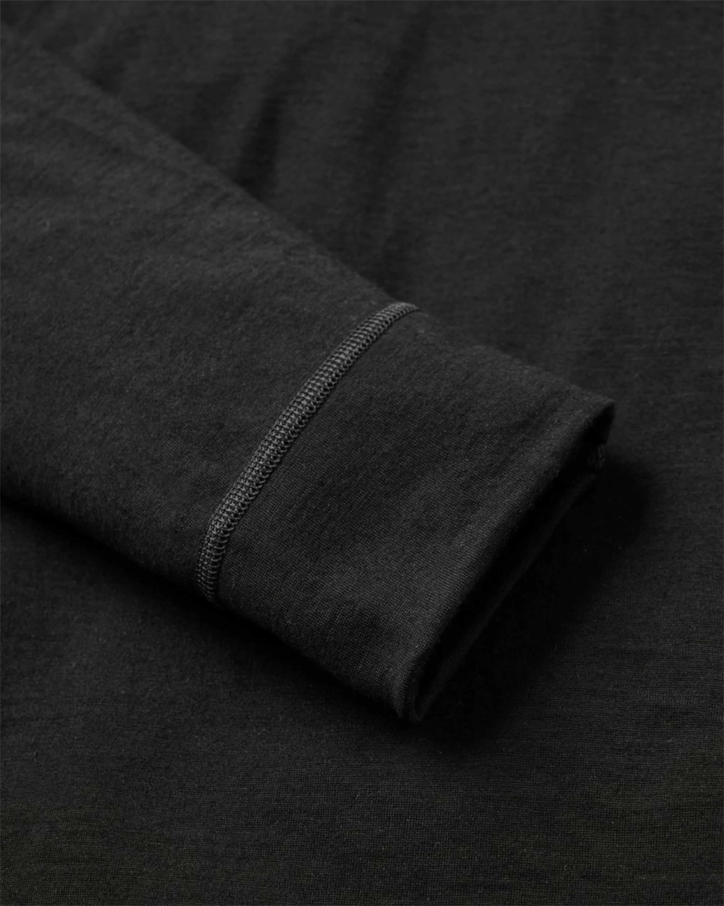 Merino 200 LS Top - Black - Image 3